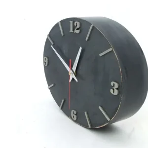 CICHY Zegar ścienny DREWNIANY - szerokość 30,5 cm Ograniczona ilość
