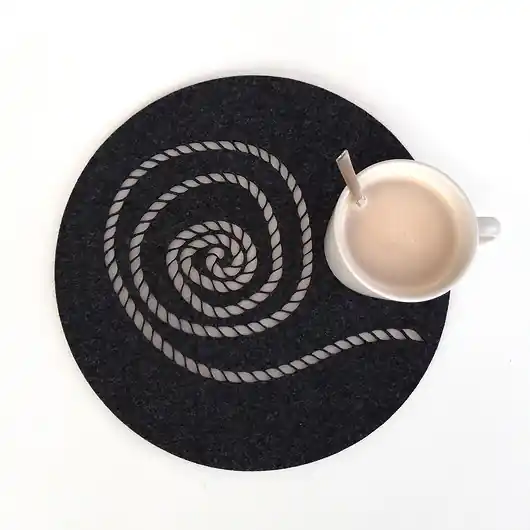 Super okazja PODKŁADKI FILCOWE SZNUREK POD TALERZE ŚR.30CM
