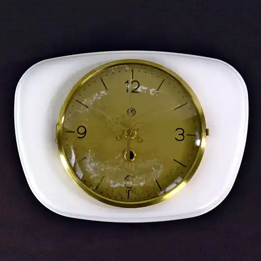 Oferta czasowa Ceramiczny zegar ścienny UPG Halle, Niemcy, lata 50.