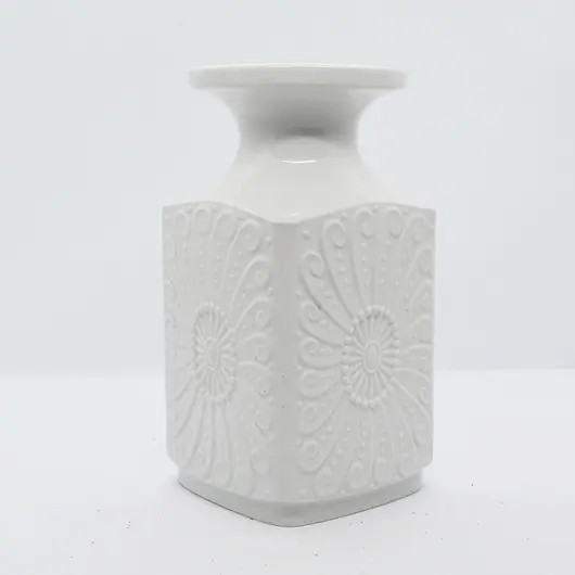 Biały wazon ceramiczny, Kerafina Royal Porzellan Bavaria KPM, Niemcy, lata 70. Nie przegap