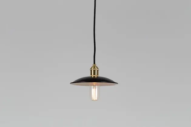 Łatwy zwrot Lampa retro Harriet Small black