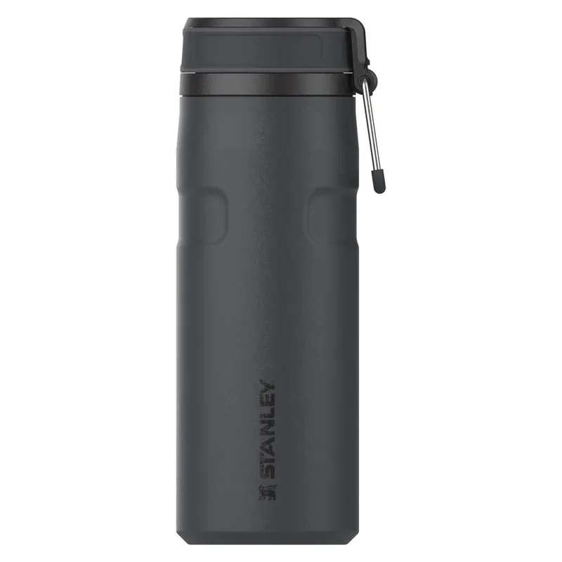 Czarny termos ze stali nierdzewnej 470 ml IceFlow™ Bottle Twist Flip Black – Stanley Bonami Nie przegap