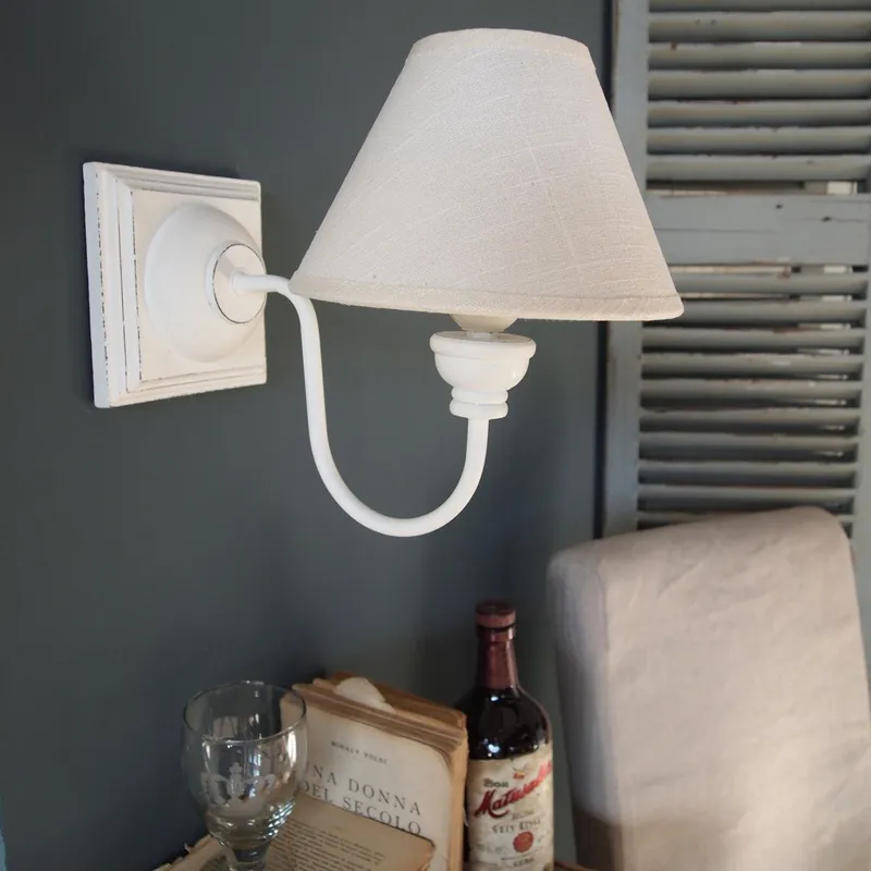 Bezpieczna płatność Lampa ścienna Easy House Bonami