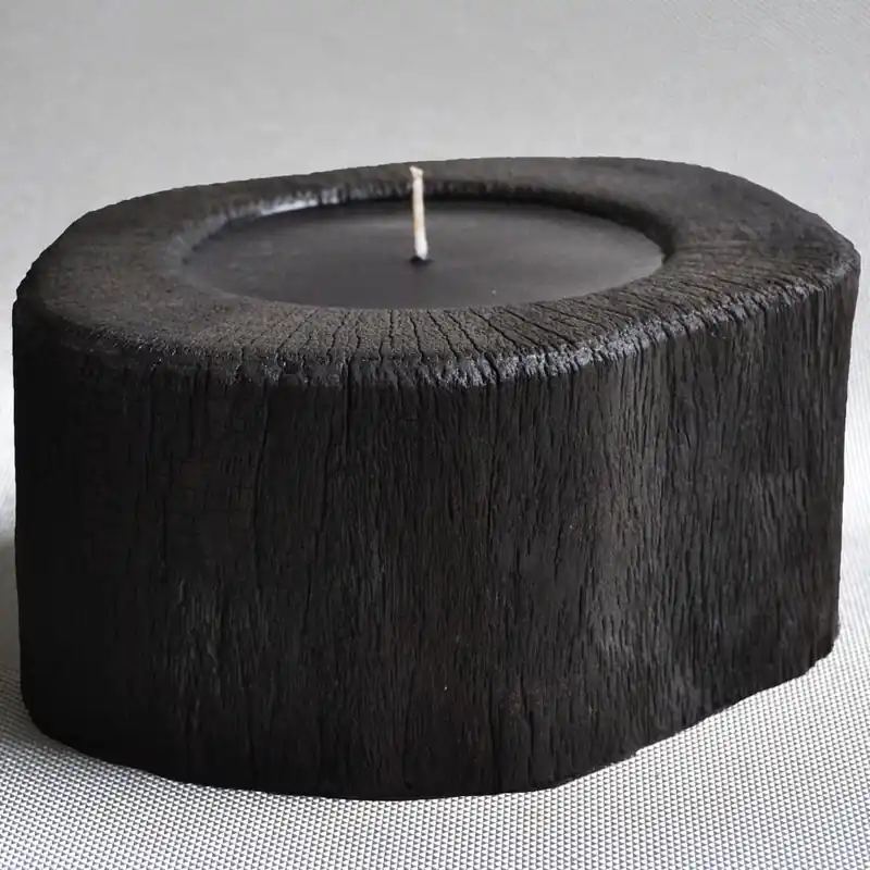 Obniżka ceny Palmowa świeczka Legno Dark o zapachu lilii wodnej, 70 godzin palenia Bonami