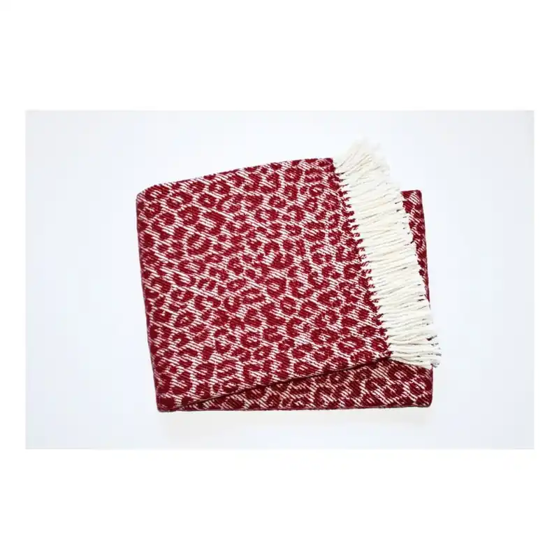 Cena promocyjna Koc Leopard Bordeaux Red, 140x180 cm Bonami