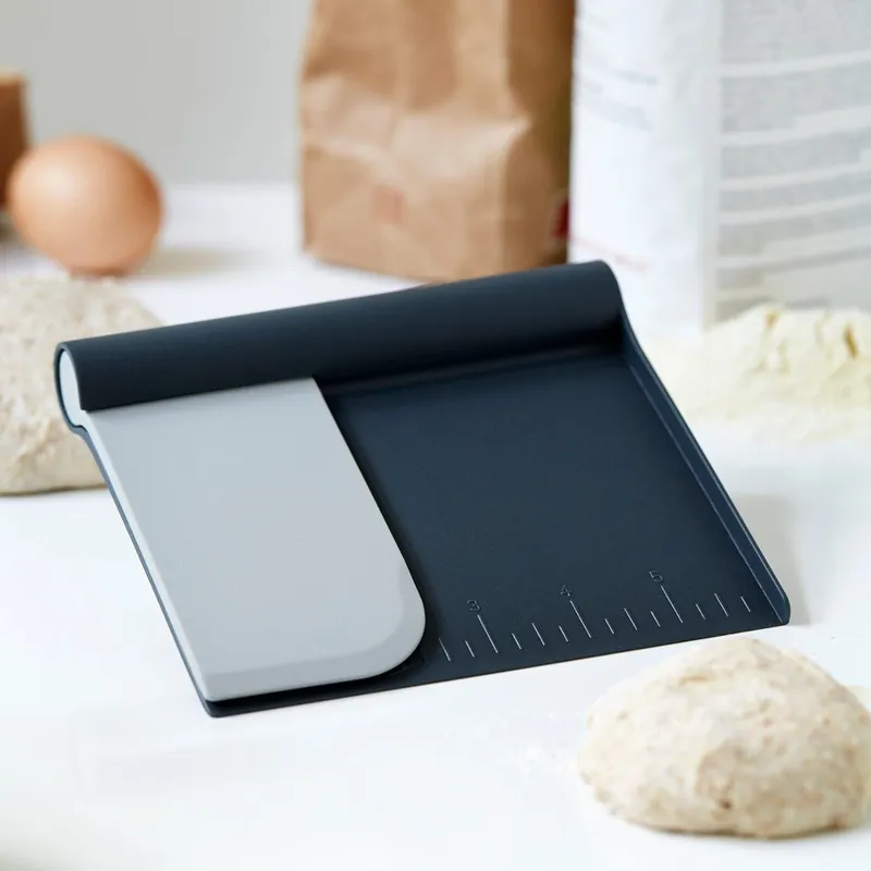 Cena promocyjna Łopatka/szpachelka do ciasta Steel Function Scraper Bonami