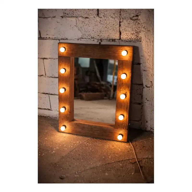 Lustro z ramą z drewna dębowego z odzysku z żarówkami Flame furniture Inc. Broadway Bonami Bestseller