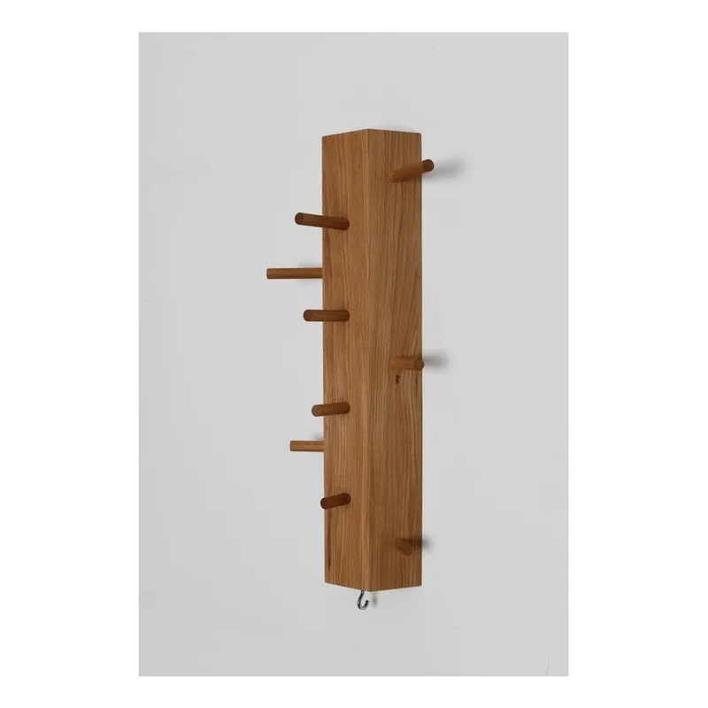Brązowy wieszak ścienny z drewna dębowego Tidy Boy TB.CRV Vertical Bonami Bestseller